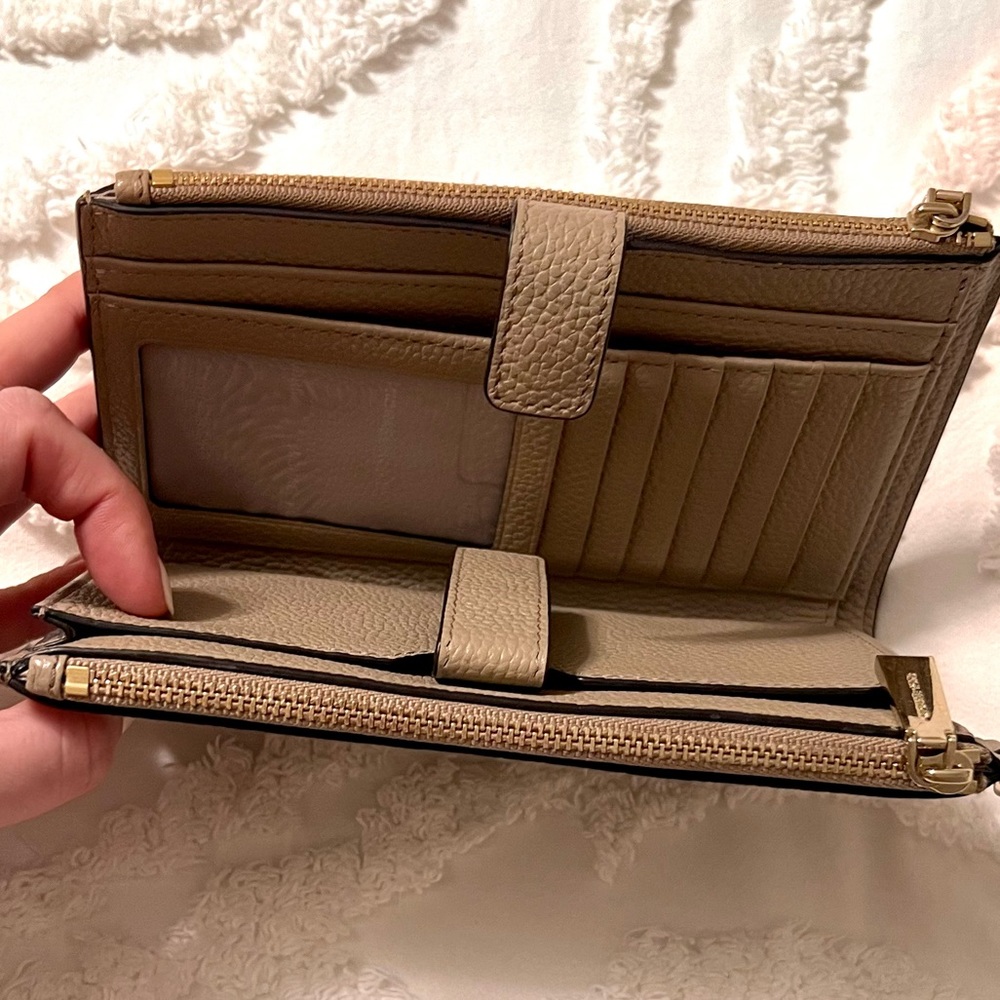 Michael Kora Wristlet - image 4